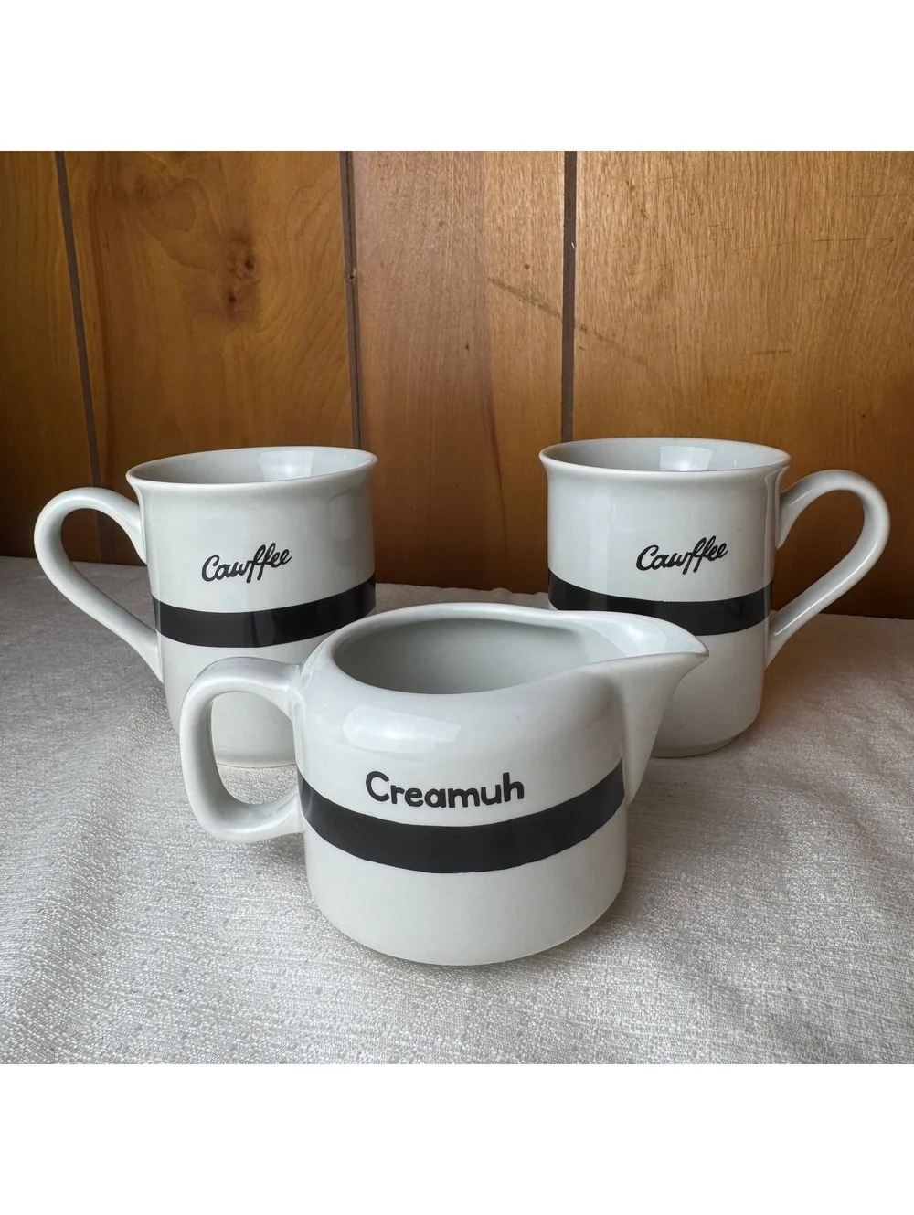 Fishs Eddy Brooklynese Cawffee Mugs Creamuh Creamer Set Black White